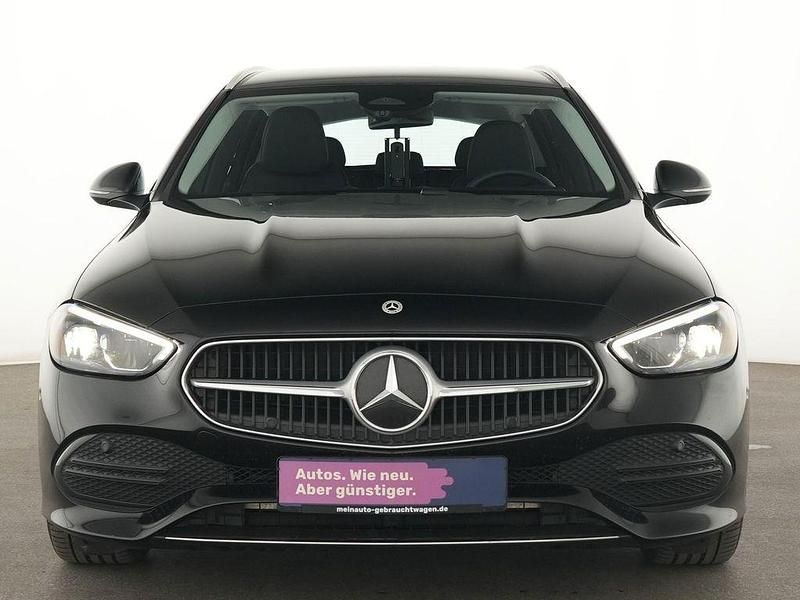 Gebraucht Mercedes C200 Avantgarde 163 PS (119 kW) 2025 Schwarz Limousine