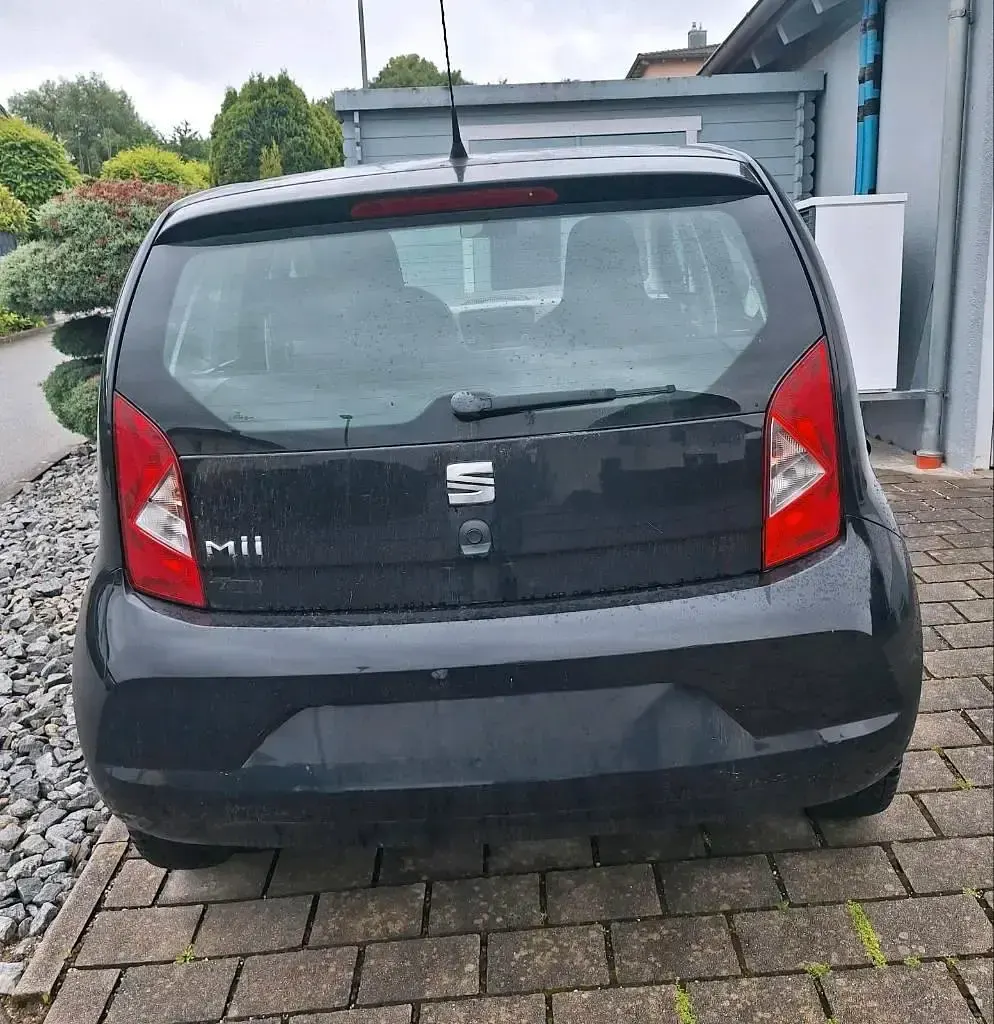 Gebraucht Seat Mii 60 PS (44 kW) 2013 Schwarz Kleinwagen