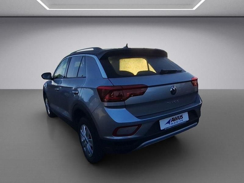 Gebraucht VW T-Roc Move 150 PS (110 kW) 2024 Pyrit silber SUV