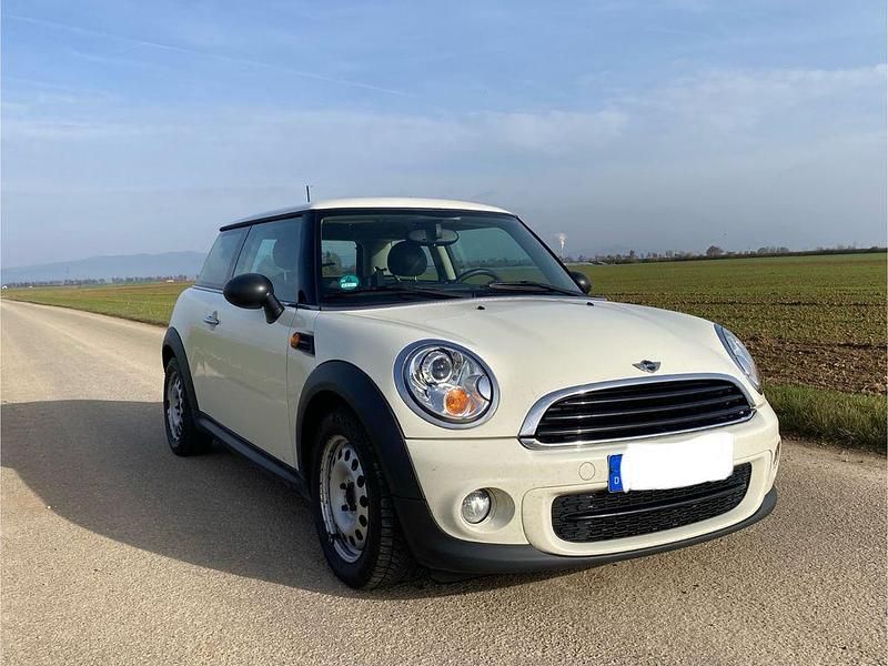 Weiß Gebraucht 2011 Mini One D Kleinwagen | 3.150 € (Guter Preis) - Bild 1/4