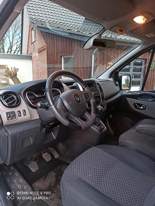 Gebraucht Renault Trafic 125 PS (91 kW) 2019 Weiß Van / Kleinbus