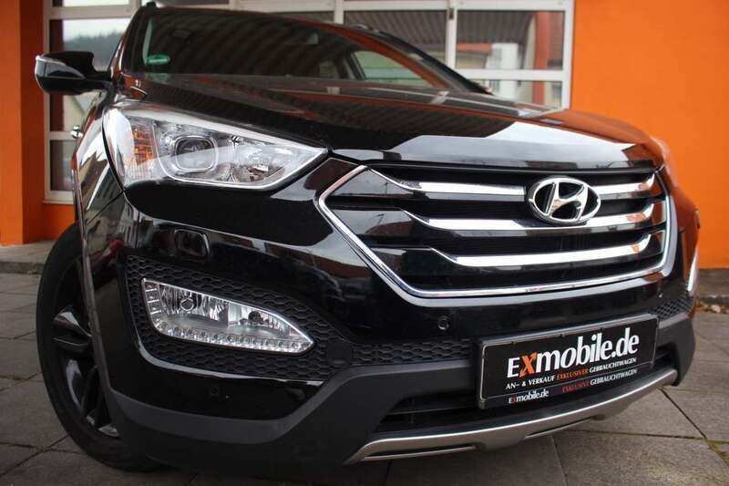 Schwarz Gebraucht 2012 Hyundai Santa Fe Premium SUV | 15.499 € - Bild 1/4