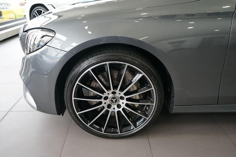 Gebraucht Mercedes E400 340 PS (250 kW) 2019 Selenitgrau  metalliclack Kombi