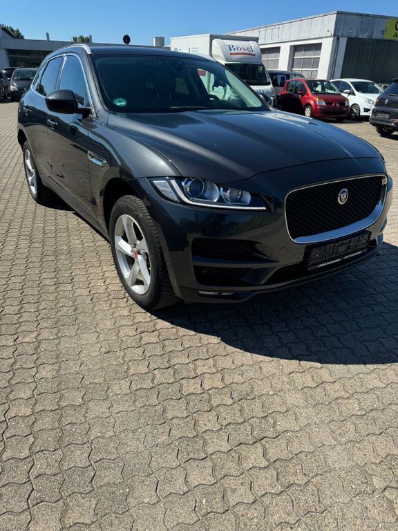 Gebraucht Jaguar F-Pace Portfolio 241 PS (177 kW) 2018 Grau SUV