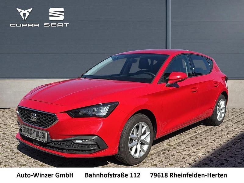 Gebraucht Seat Leon Style 131 PS (96 kW) 2021 Rot Limousine