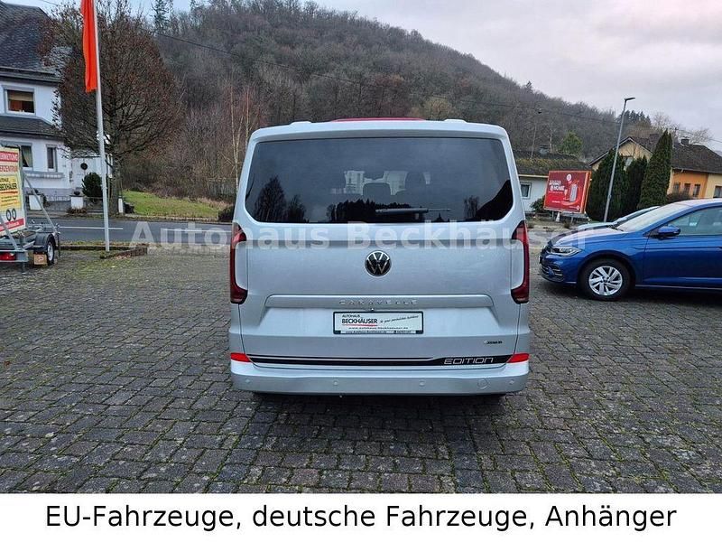 Neu VW T7 150 PS (110 kW) 2026 Grau Van