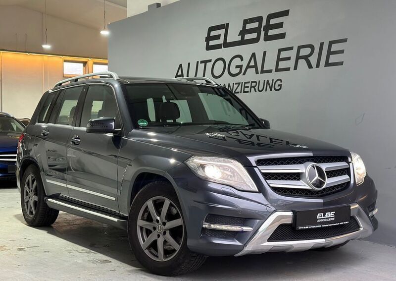 Grau Gebraucht 2012 Mercedes GLK350 AMG SUV | 16.900 € (Fairer Preis) - Bild 1/4