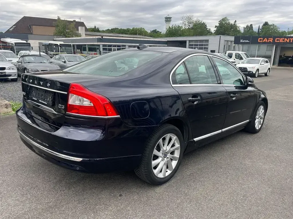 Gebraucht Volvo S80 Summum 136 PS (100 kW) 2014 Blau Limousine