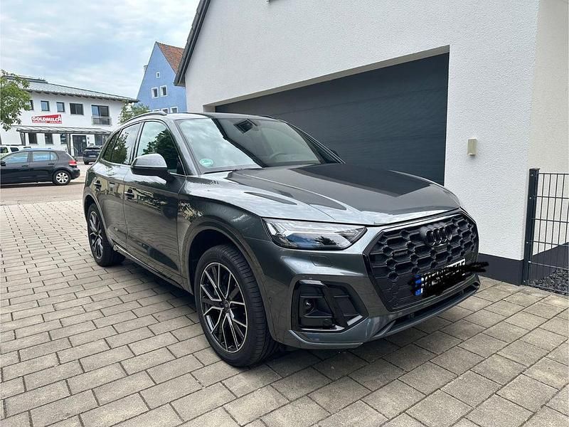 Grau Gebraucht 2023 Audi Q5 S-Line SUV | 46.900 € (Fairer Preis) - Bild 1/4
