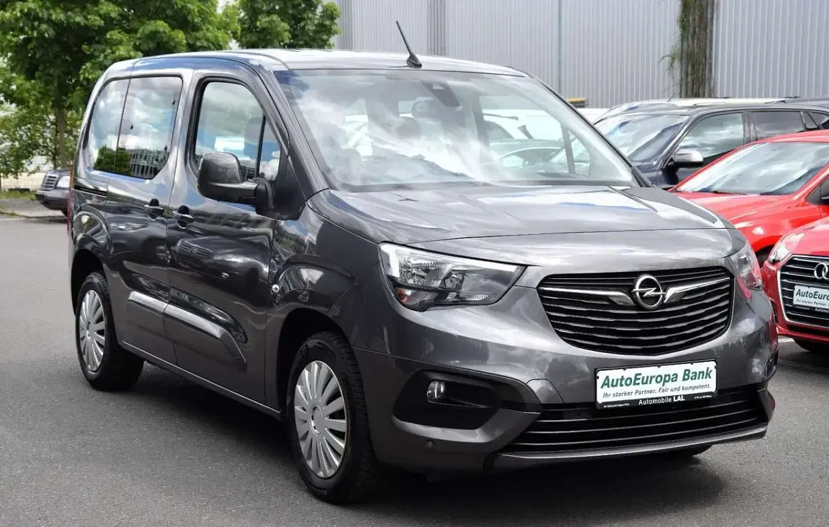 Gebraucht Opel Combo Life Edition 131 PS (96 kW) 2020 Grau Van / Kleinbus