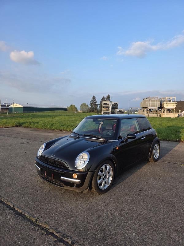 Second-hand Mini Cooper 120 CP (88 kW) 2003 Negru Hatchback