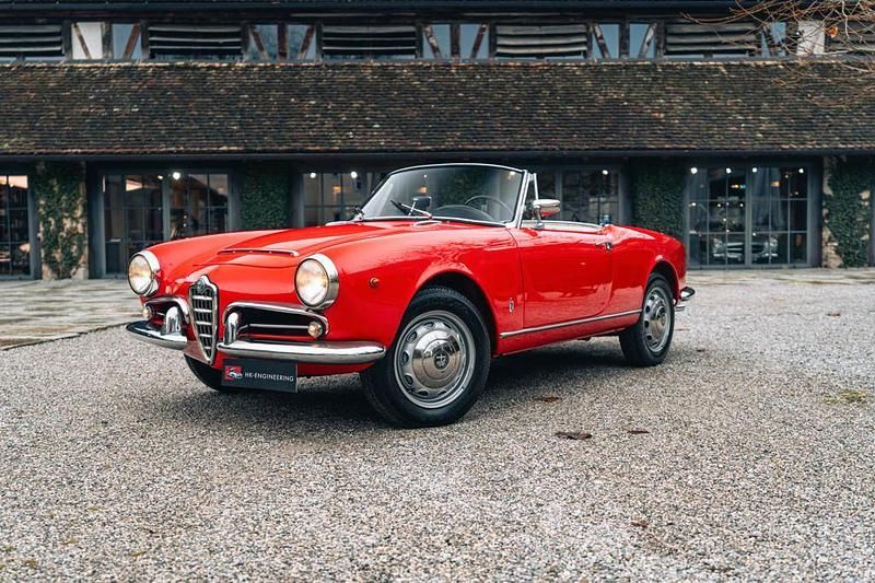 Gebraucht Alfa Romeo Giulia Spider 92 PS (67 kW) 1963 Rot Cabrio