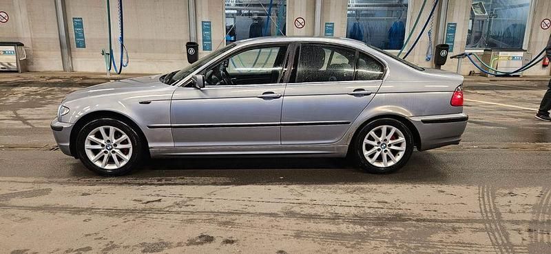 Gebraucht BMW 320 Sport Line 170 PS (125 kW) 2003 Grau Limousine