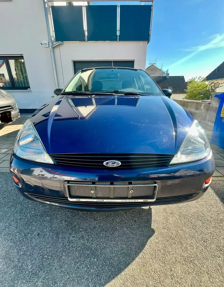 Gebraucht Ford Focus 75 PS (55 kW) 1999 Blau Limousine