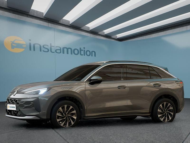 Neu VW T-Roc 150 PS (110 kW) 2025 Blau SUV