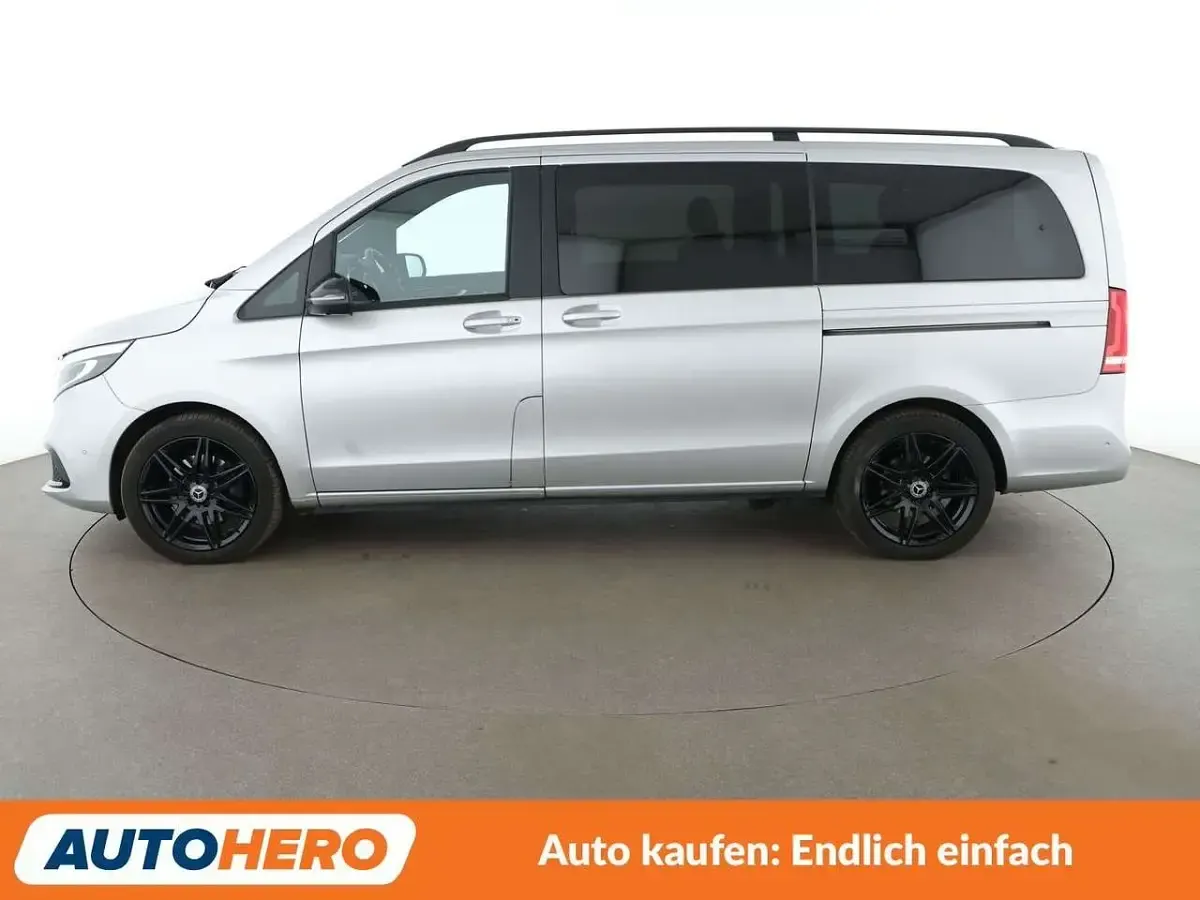 Gebraucht Mercedes V300 Avantgarde Edition 237 PS (174 kW) 2022 Brillantsilber Van / Kleinbus