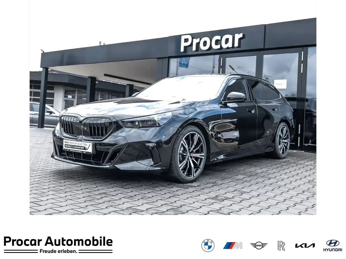 Gebraucht BMW 520 M Sport 360 PS (264 kW) 2025 Kombi