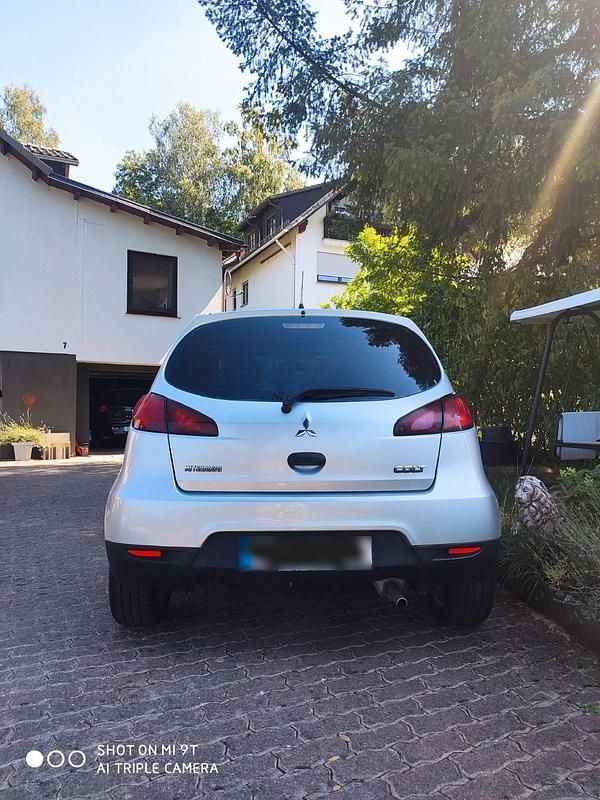 Gebraucht Mitsubishi Colt 2010 Silber Kleinwagen