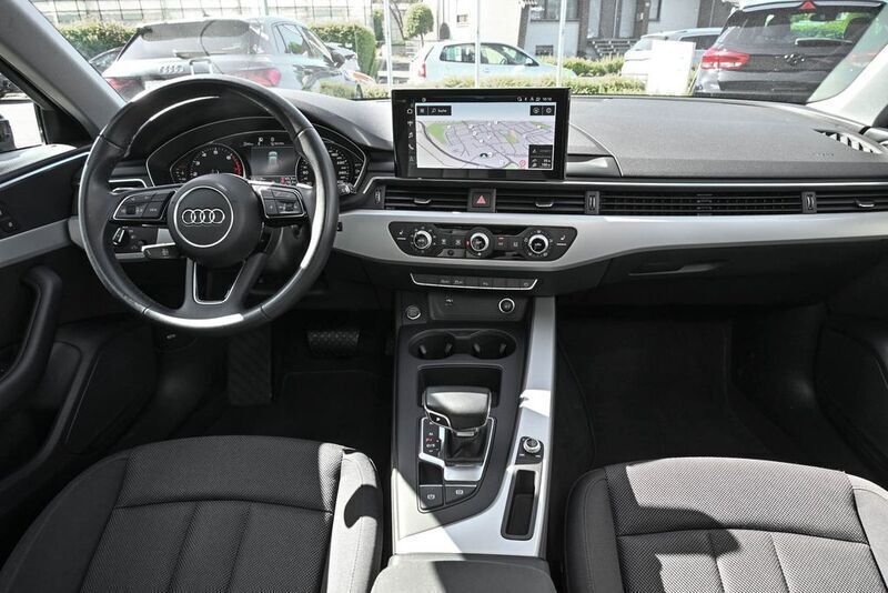 Gebraucht Audi A4 Advanced 150 PS (110 kW) 2022 Schwarz Kombi