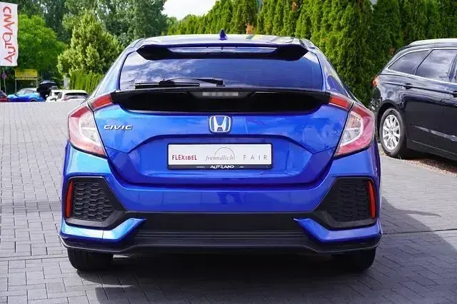 Gebraucht Honda Civic Elegance 126 PS (92 kW) 2020 Weiß Limousine