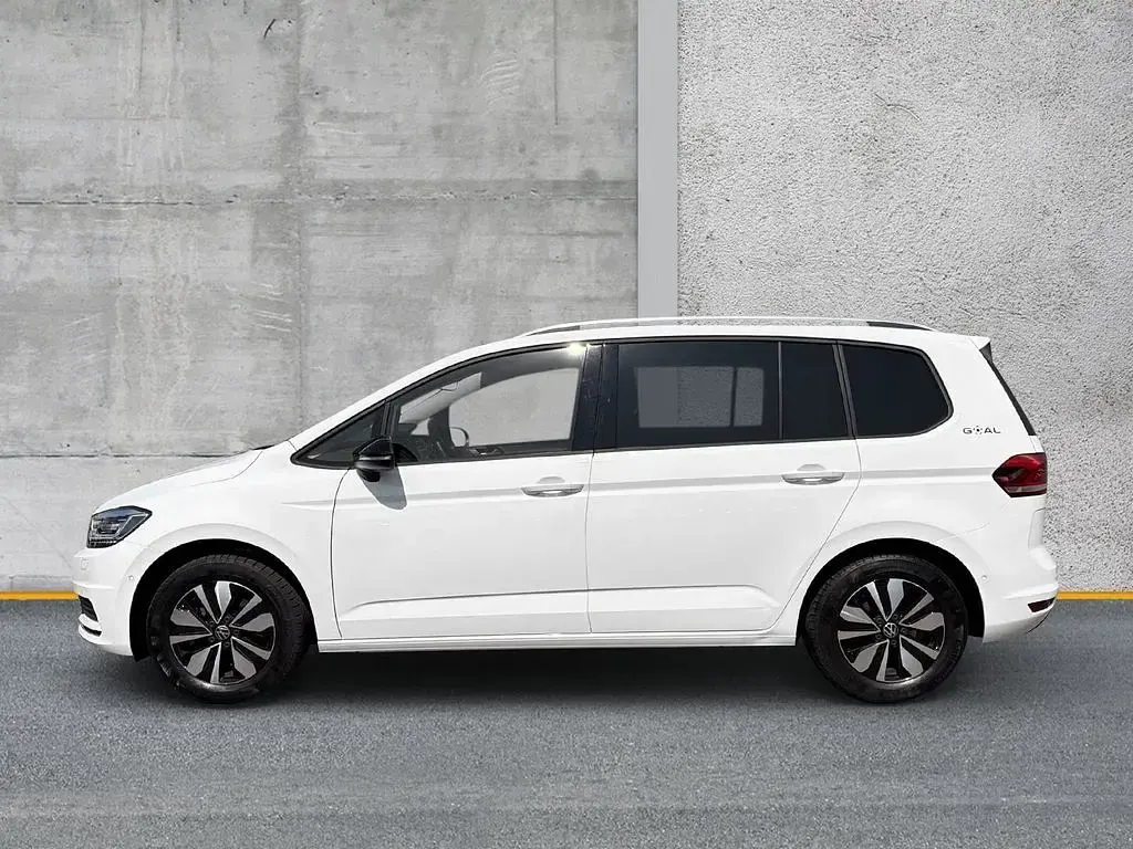 Gebraucht VW Touran Goal 150 PS (110 kW) 2025 Pure white Van / Kleinbus