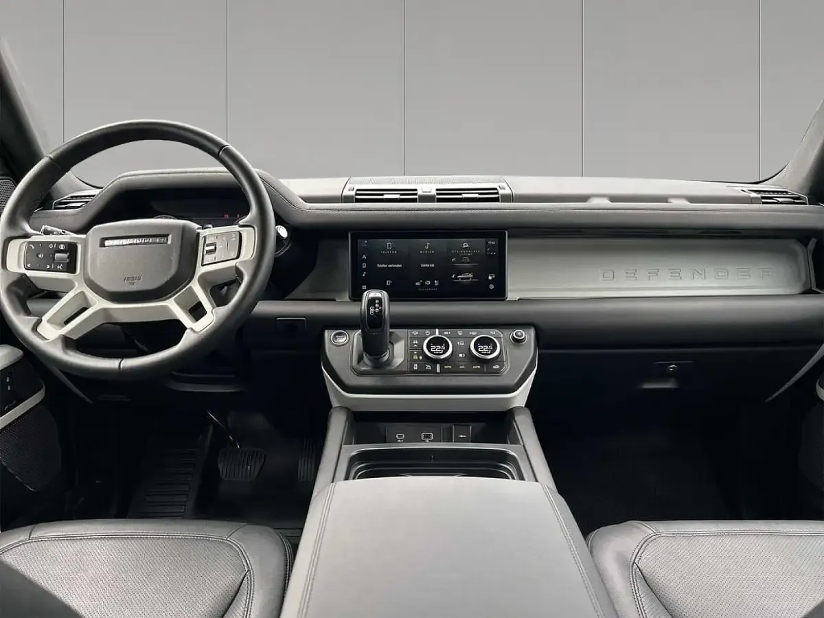 Usata Land Rover Defender SE 202 CV (148 kW) 2024 Nero SUV