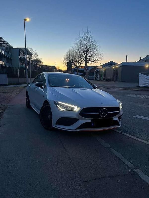 Gebraucht 2019 Mercedes CLA220 Edition 1 Limousine | 27.500 € (Fairer Preis) - Bild 1/4