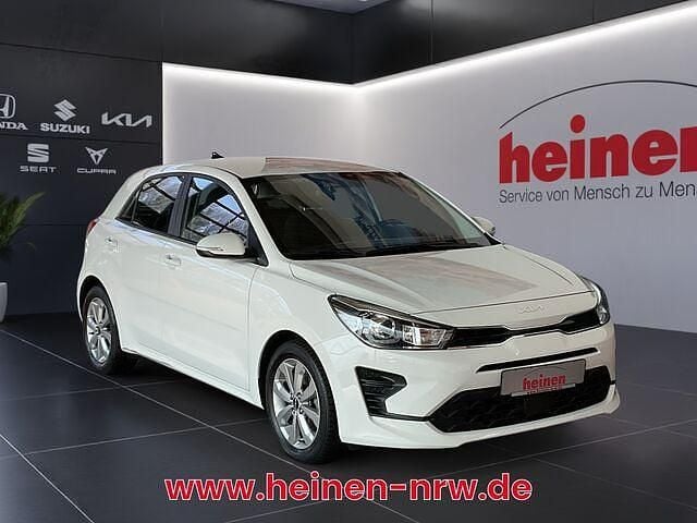 Gebraucht Kia Rio Vision 84 PS (61 kW) 2022 Weiß Kleinwagen