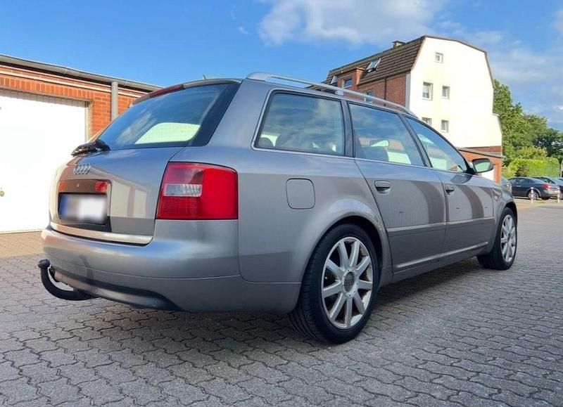 Gebraucht Audi A6 Ambiente 125 PS (91 kW) 2003 Grau Kombi