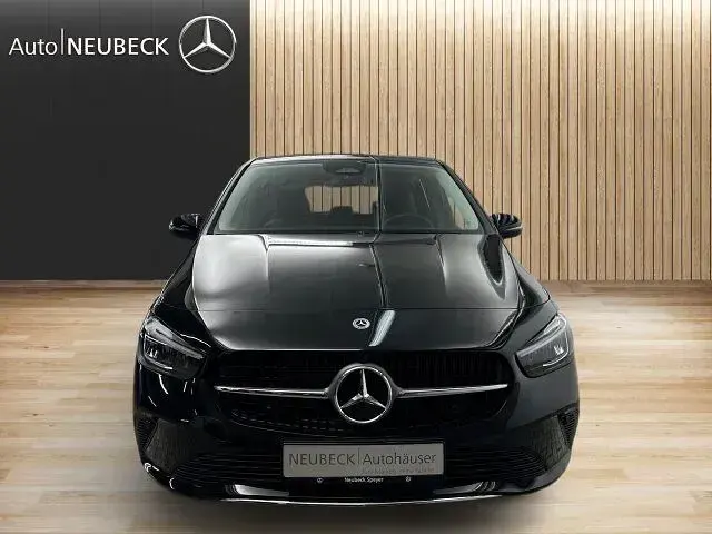 Gebraucht Mercedes B250 Progressive 224 PS (164 kW) 2024 Kleinwagen