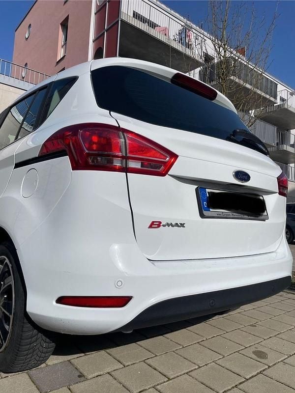 Gebraucht Ford B-MAX SYNC Edition 90 PS (66 kW) 2017 Weiß Van / Kleinbus