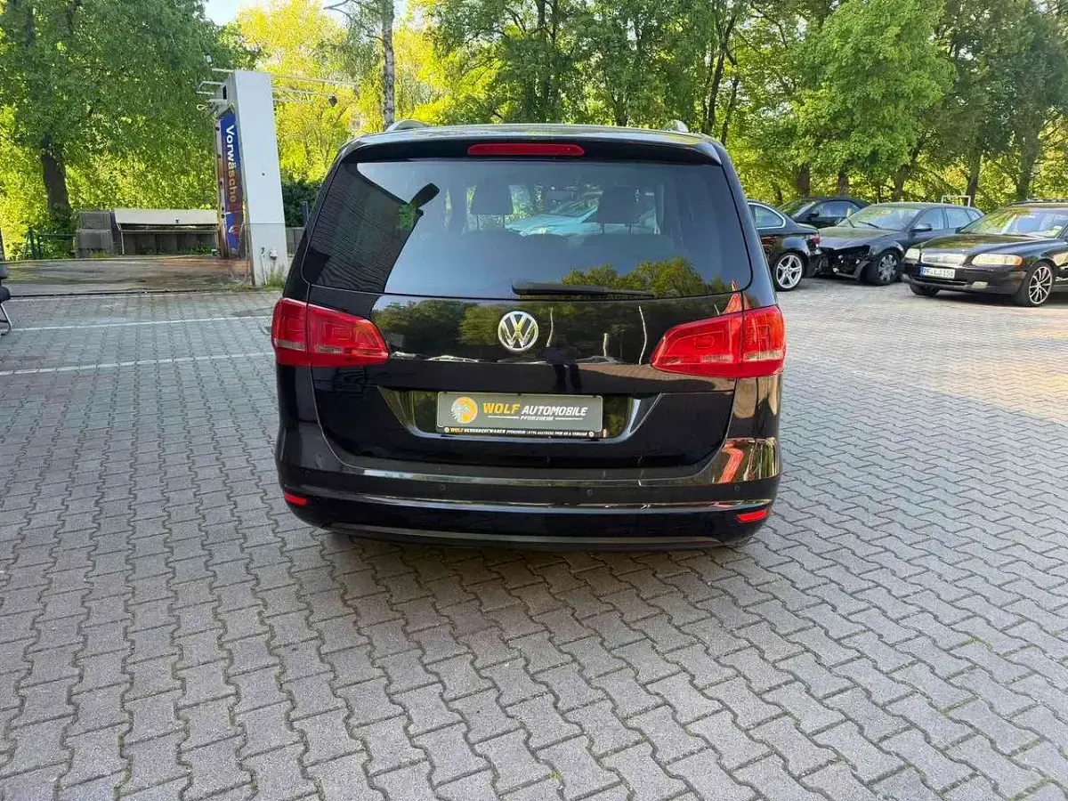 Gebraucht VW Sharan Highline 140 PS (102 kW) 2011 Deep black perleffekt Van / Kleinbus