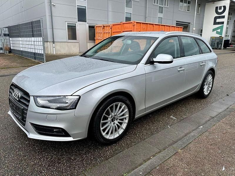 Gebraucht Audi A4 Attraction 163 PS (119 kW) 2013 Silber Kombi