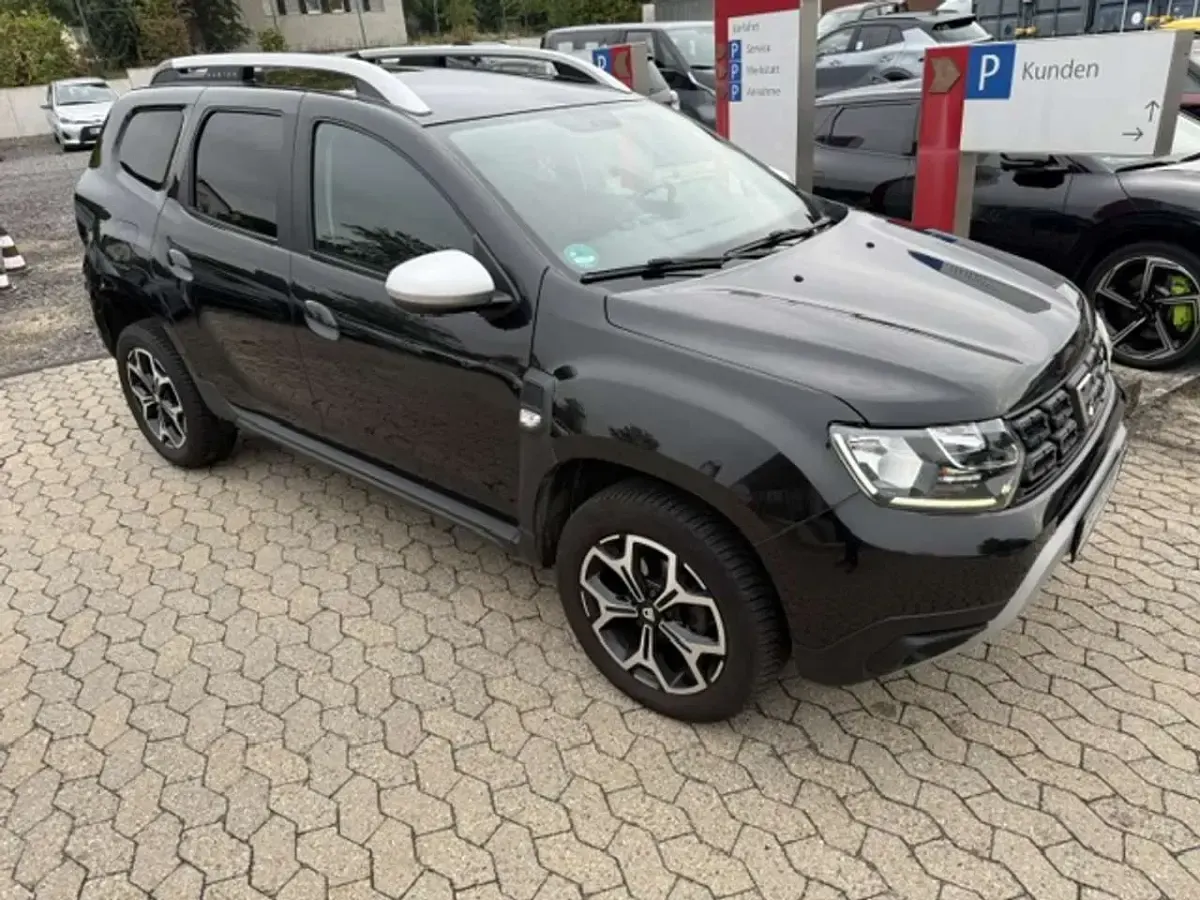Gebraucht Dacia Duster Prestige 131 PS (96 kW) 2020 Noir nacre SUV