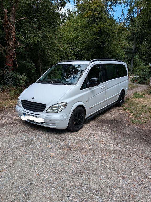 Weiß Gebraucht 2008 Mercedes Vito Van / Kleinbus | 13.000 € - Bild 1/4