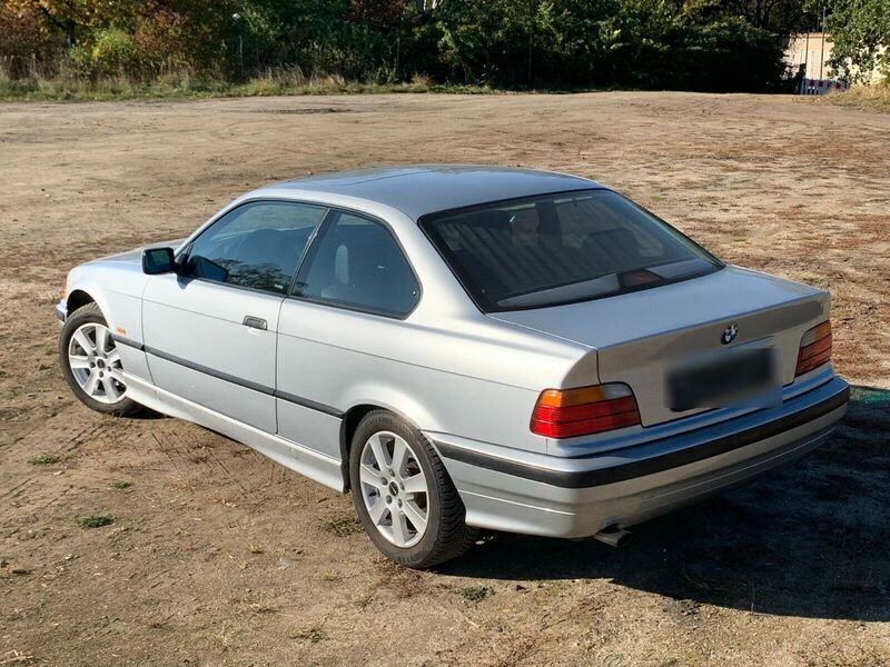 Gebraucht BMW 323 Sport Line 170 PS (125 kW) 1997 Silber metallic Coupé