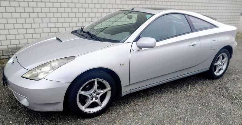 Gebraucht Toyota Celica 143 PS (105 kW) 2000 Silber Coupé