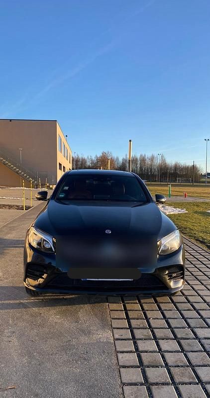 Gebraucht Mercedes GLC250 204 PS (150 kW) 2019 Schwarz Coupé