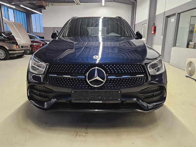 Gebraucht Mercedes GLC400d AMG line Plus 330 PS (242 kW) 2020 Blau SUV