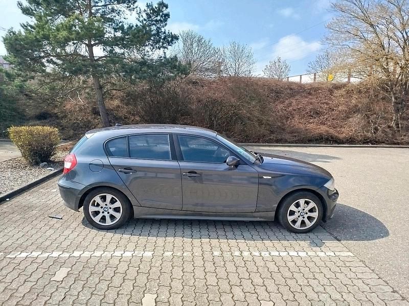 Gebraucht BMW 116 116 PS (85 kW) 2005 Grau Kleinwagen