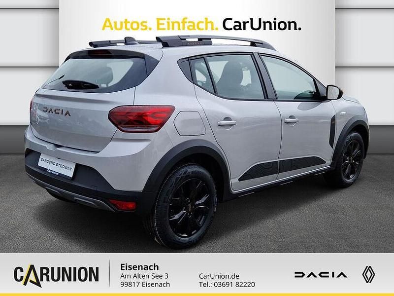 Gebraucht Dacia Sandero Extreme 91 PS (66 kW) 2024 Moonstone grau metallic Kleinwagen