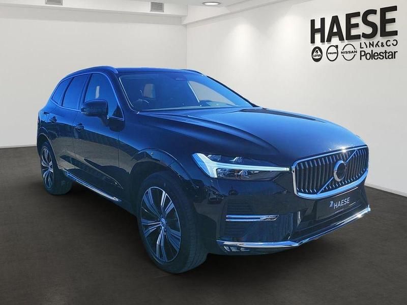 Gebraucht Volvo XC60 Plus 197 PS (144 kW) 2022 Onyx black / metallic SUV