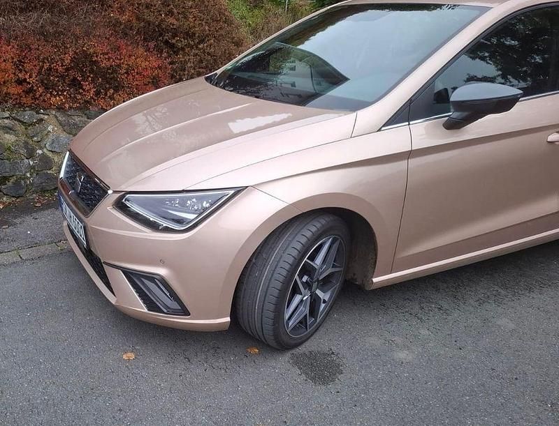 Andere farben Gebraucht 2017 Seat Ibiza XCELLENCE Limousine | 13.800 € (Etwas zu teuer) - Bild 1/4