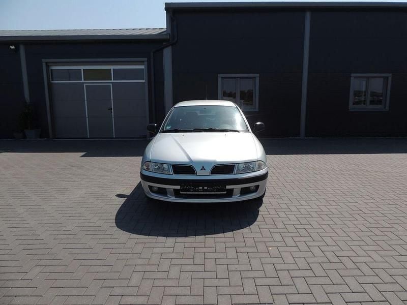 Silber Gebraucht 1999 Mitsubishi Carisma Limousine | 990 € (Fairer Preis) - Bild 1/4