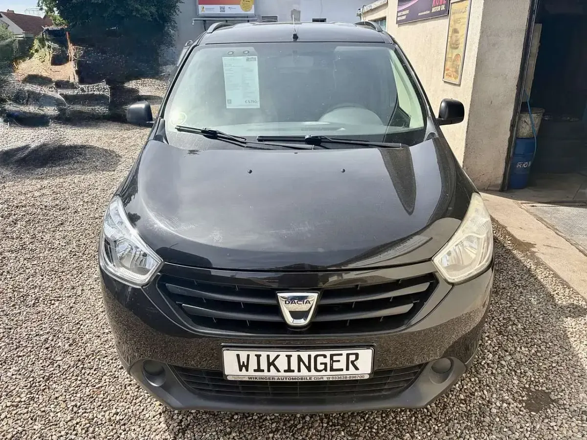 Gebraucht Dacia Lodgy Ambiance 116 PS (85 kW) 2014 Perlmuttschwarz Van / Kleinbus