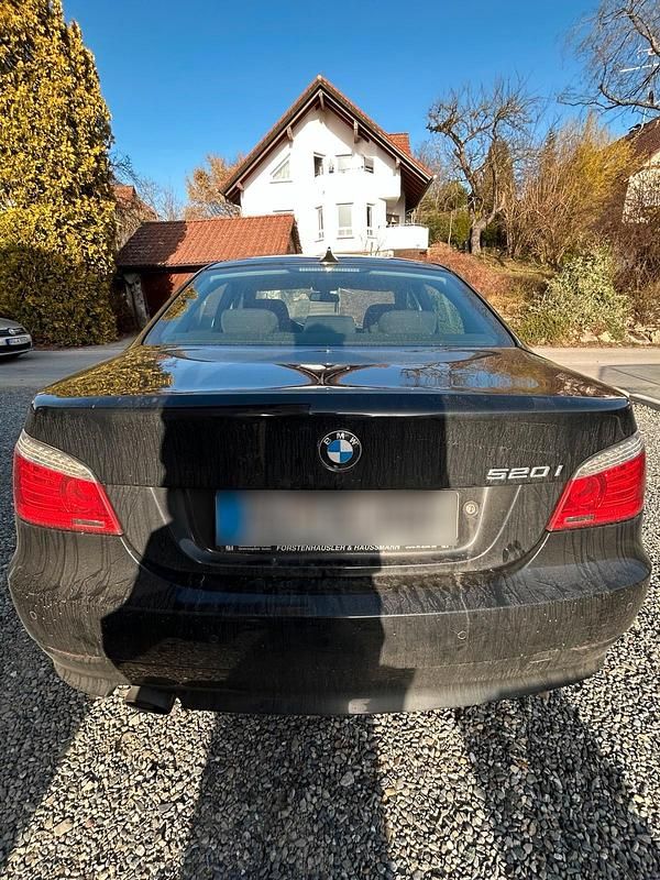 Gebraucht BMW 520 170 PS (125 kW) 2007 Schwarz Limousine