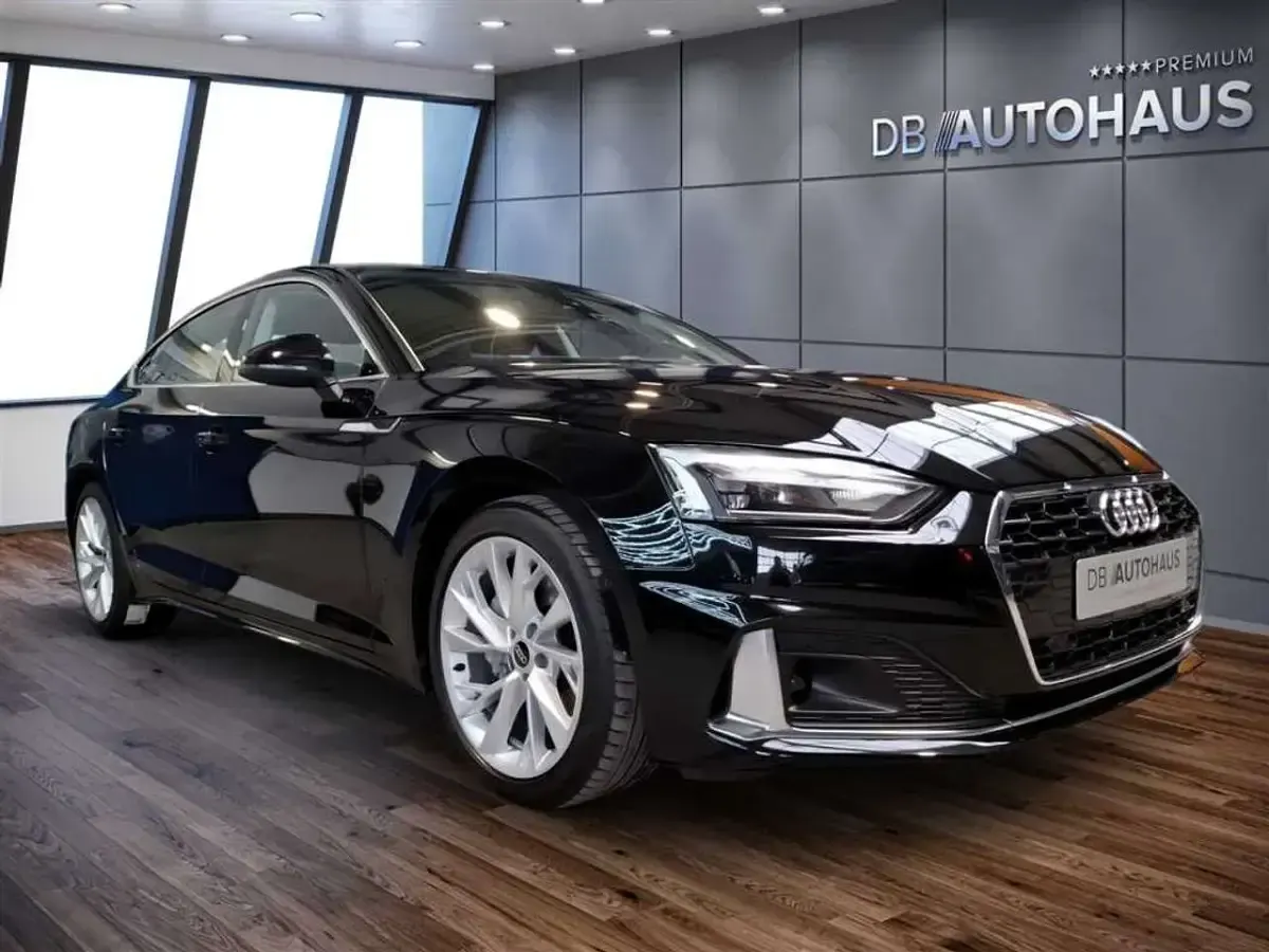 Gebraucht Audi A5 Advanced Plus 204 PS (150 kW) 2023 Mythosschwarz metallic Coupé