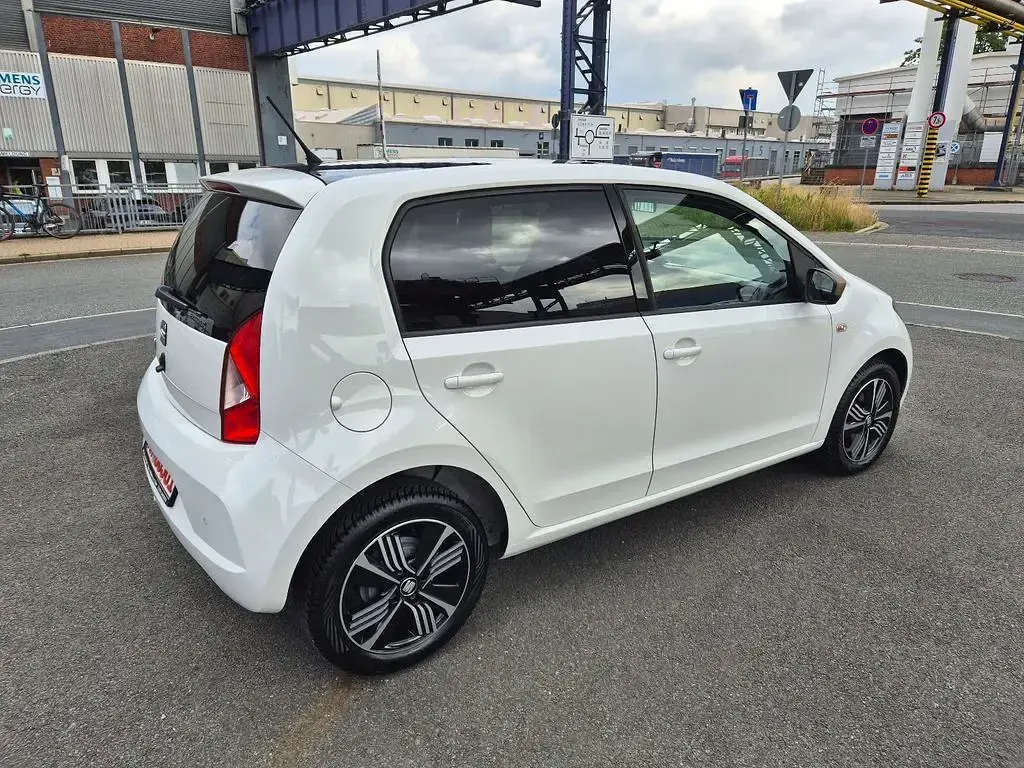 Gebraucht Seat Mii Cosmopolitan 60 PS (44 kW) 2017 Weiß Kleinwagen