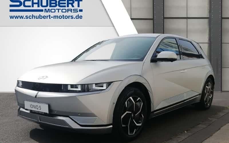 Gravity gold / mat Gebraucht 2022 Hyundai Ioniq 6 Limousine | 32.790 € (Superpreis) - Bild 1/4