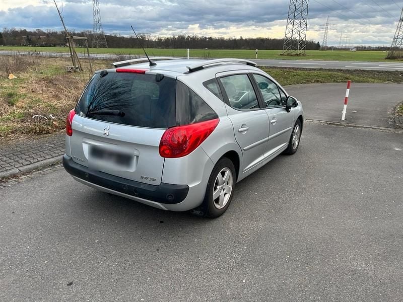 Gebraucht Peugeot 207 110 PS (80 kW) 2010 Grau Kombi